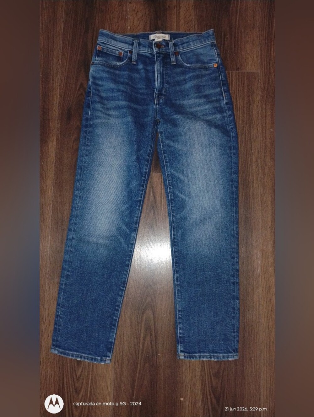 Madewell Straight Leg Jeans in Medium Blue Wash